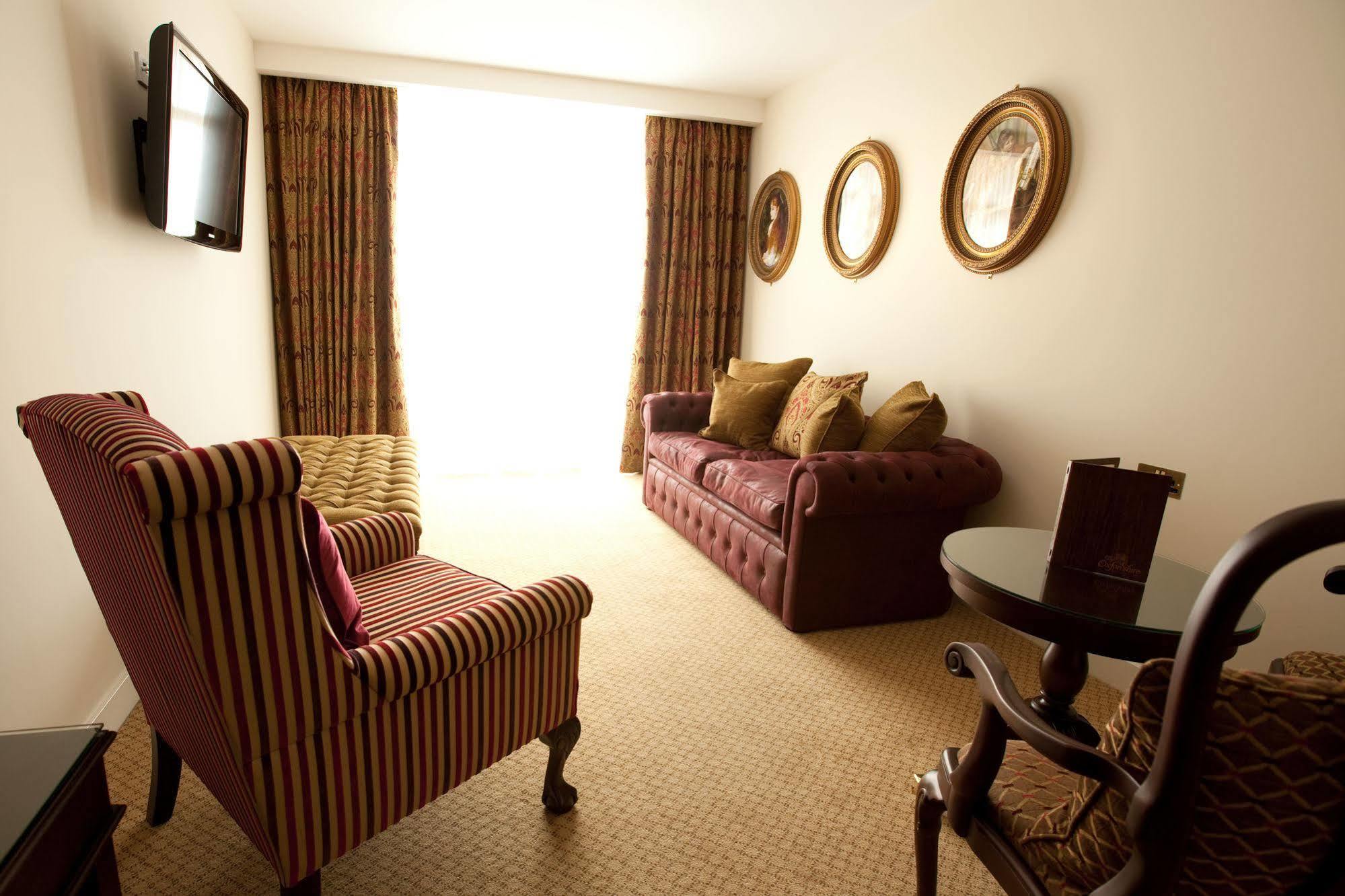 The Oxfordshire Golf & Spa Hotel Thame Eksteriør bilde