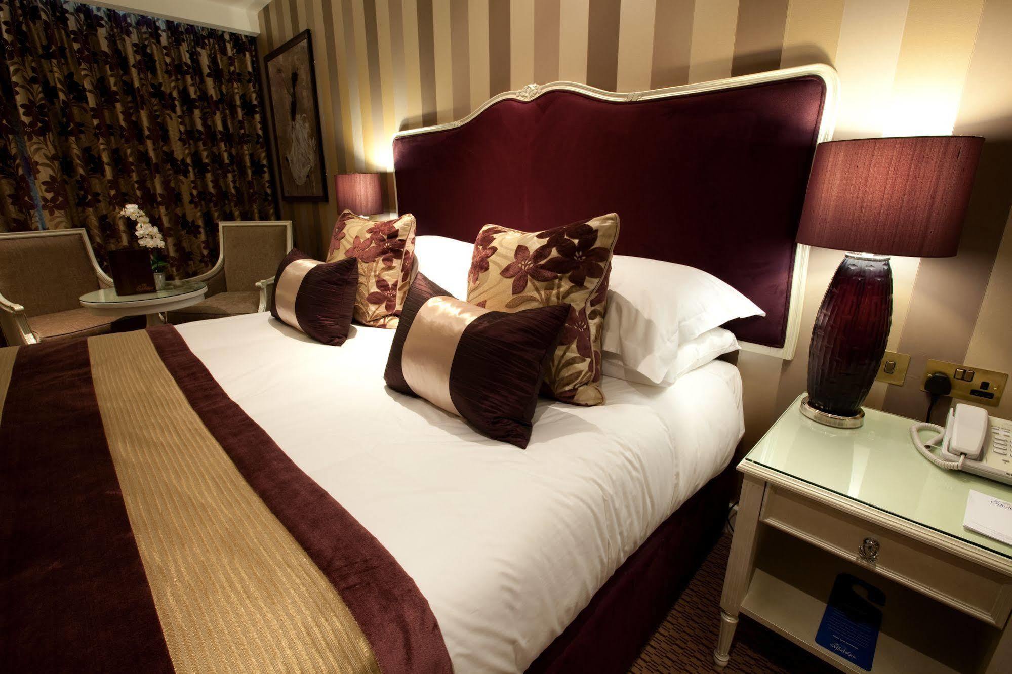 The Oxfordshire Golf & Spa Hotel Thame Eksteriør bilde