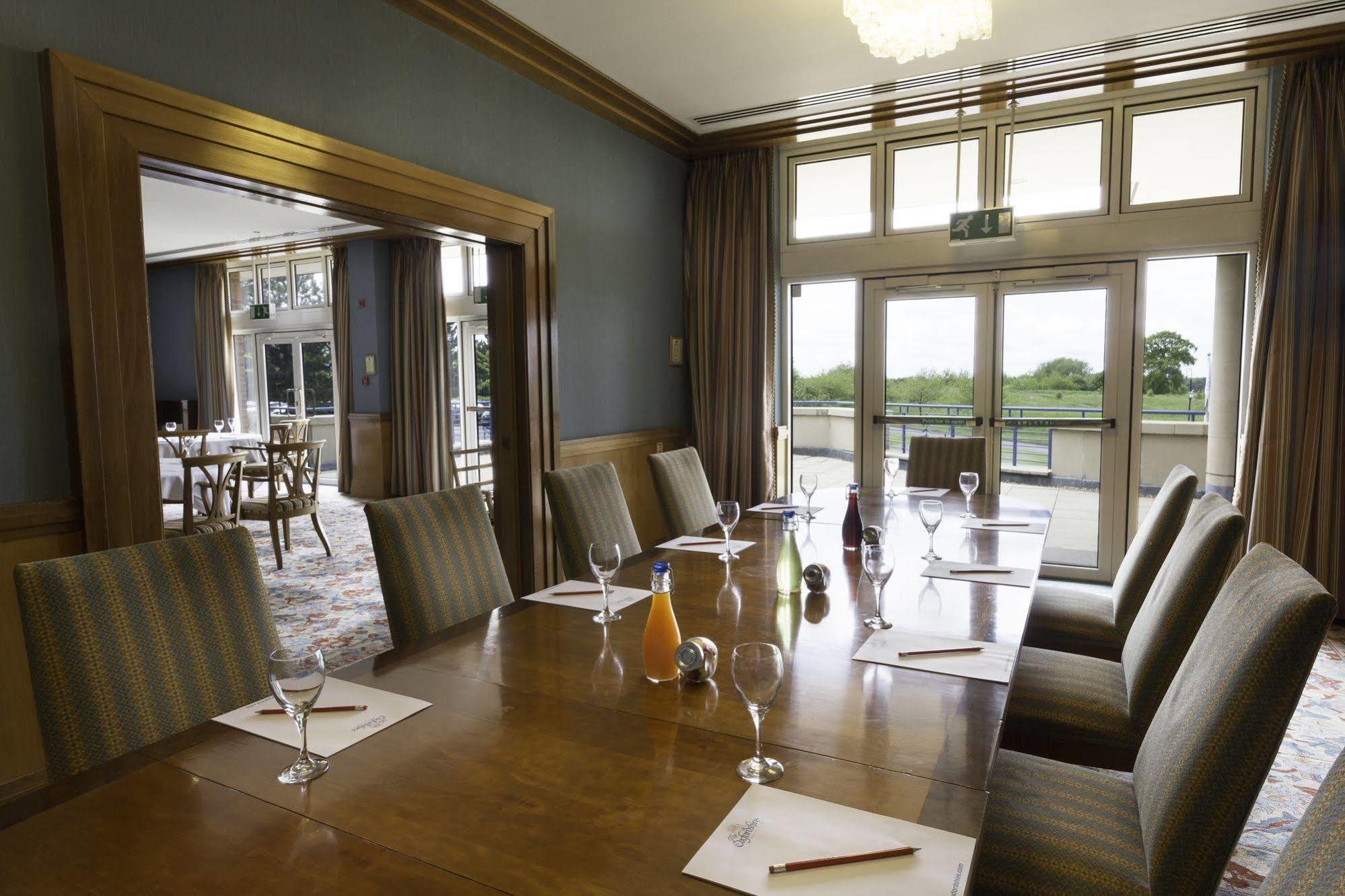 The Oxfordshire Golf & Spa Hotel Thame Eksteriør bilde